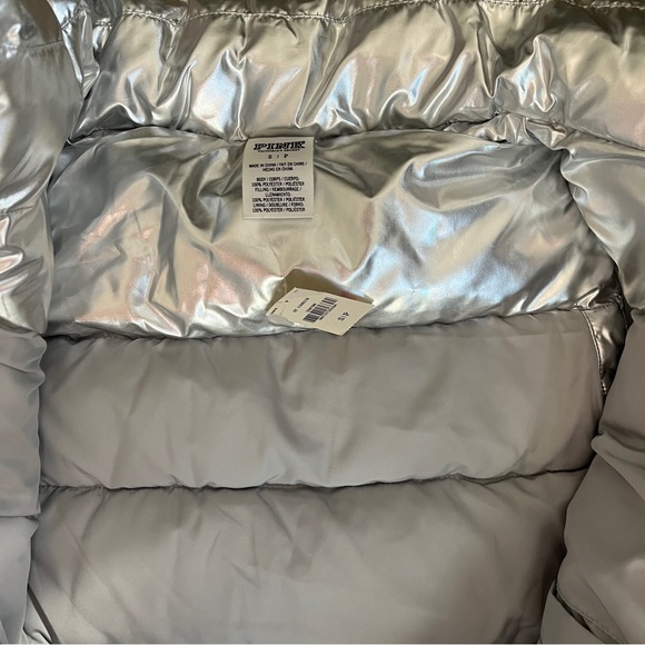 Victoria’s Secret PINK LIMITED EDITION SILVER PUFFER VEST Size Small NWT - Picture 9 of 13